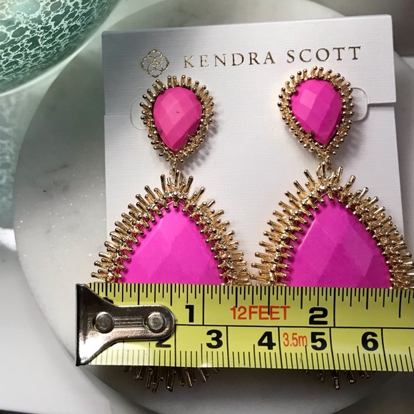 Kendra Scott vintage Mercer Earrings. - Picture 6 of 7
